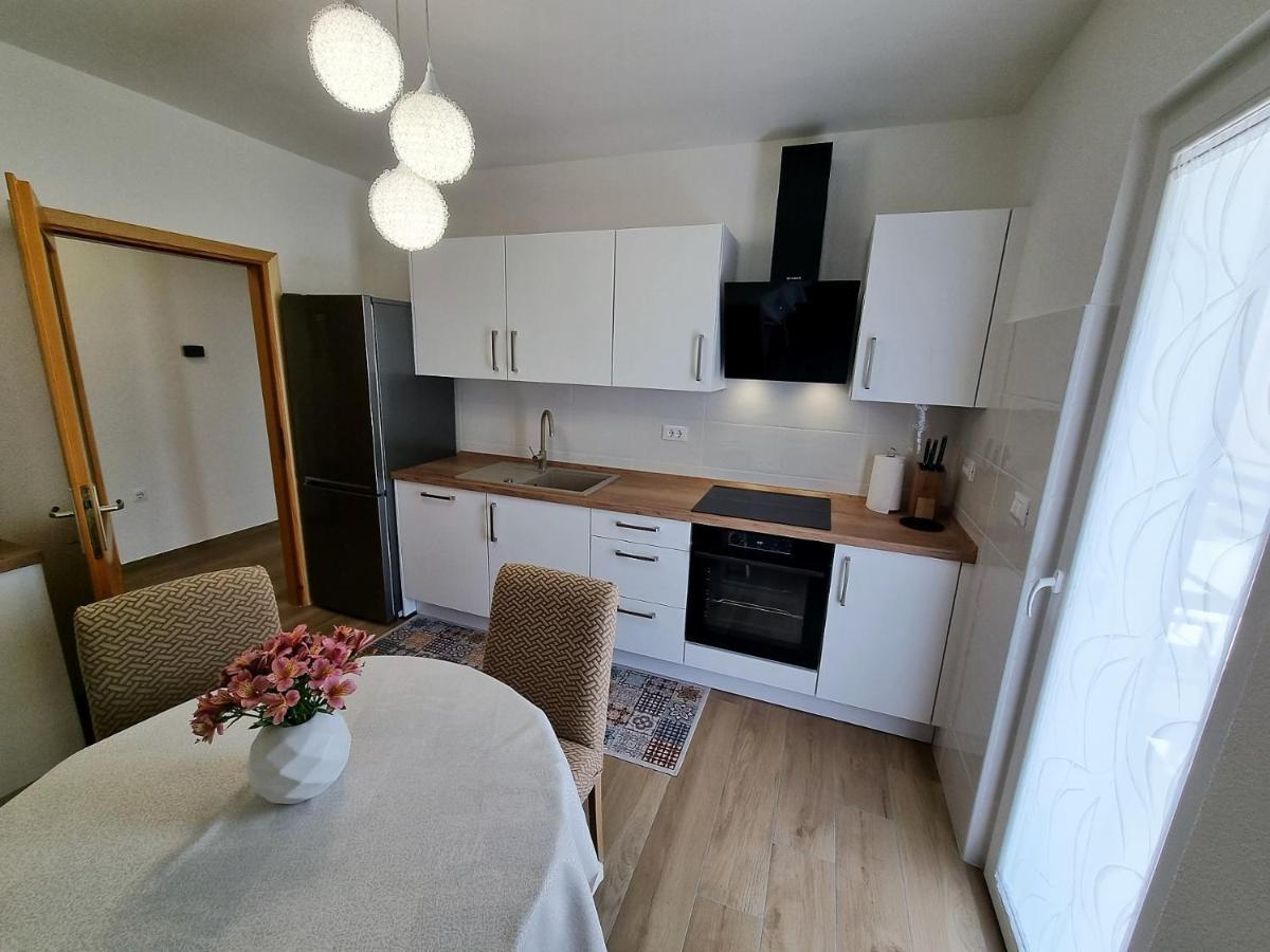 Apartments Valentina Умаг Экстерьер фото